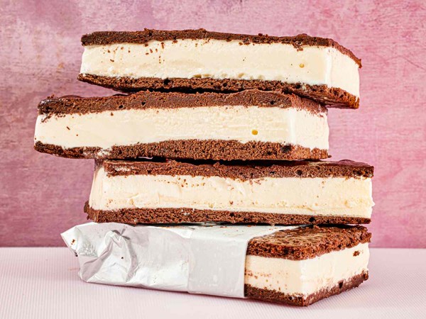Vanilla ice cream sandwiches