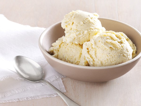 Vanilla ice cream with honey