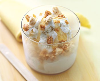 Vanilla ice cream with sesame candies and halvah