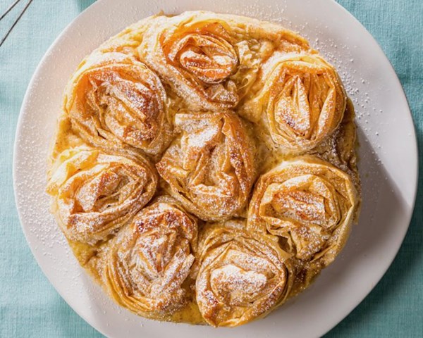 Vanilla milk ruffle pie