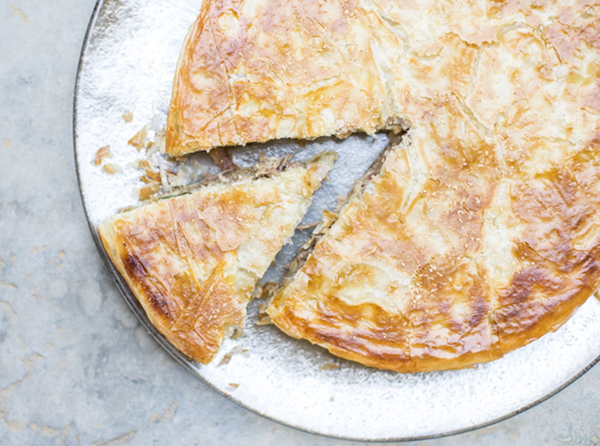 Veal and pearl onion b'stilla