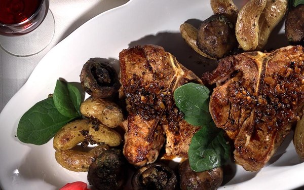 Veal chops with marsala pan juices