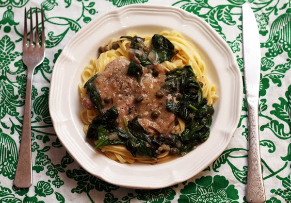 Veal cutlets with spinach and capers
