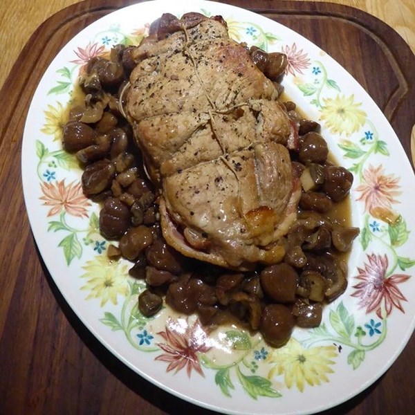 Veal with chestnuts and mushrooms (Le rôti de veau Cévenol)