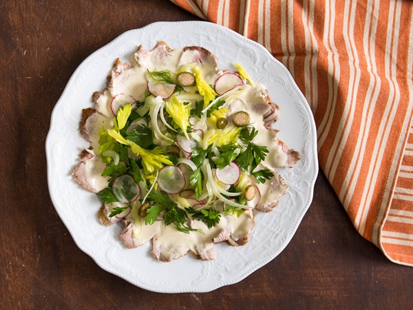 Veal with tuna sauce (Pork tenderloin vitello tonnato)