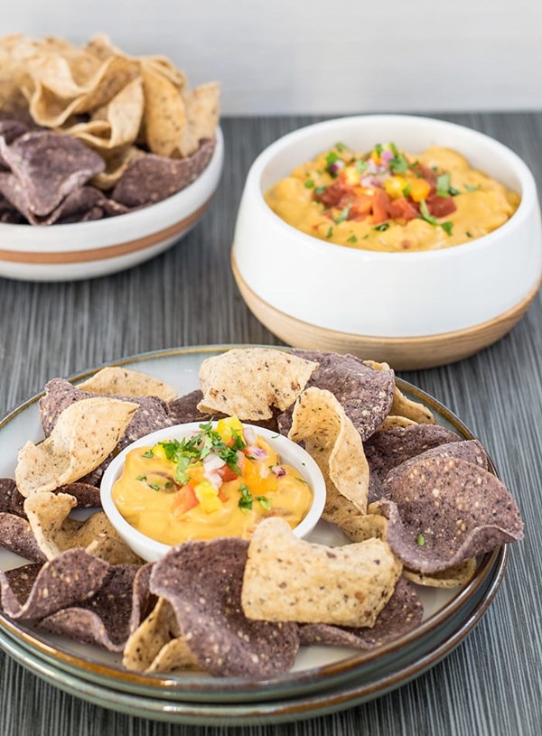 Vegan cauliflower queso