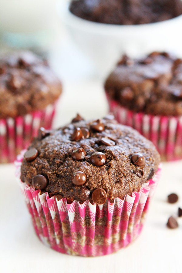 Vegan chocolate banana muffins