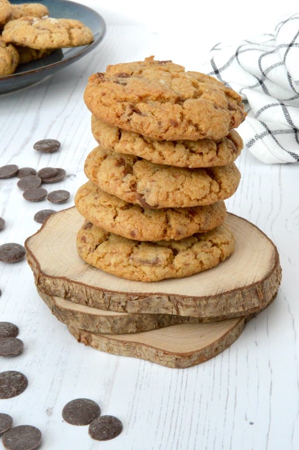 Vegan chocolate chip cookies