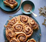 Vegan cinnamon buns