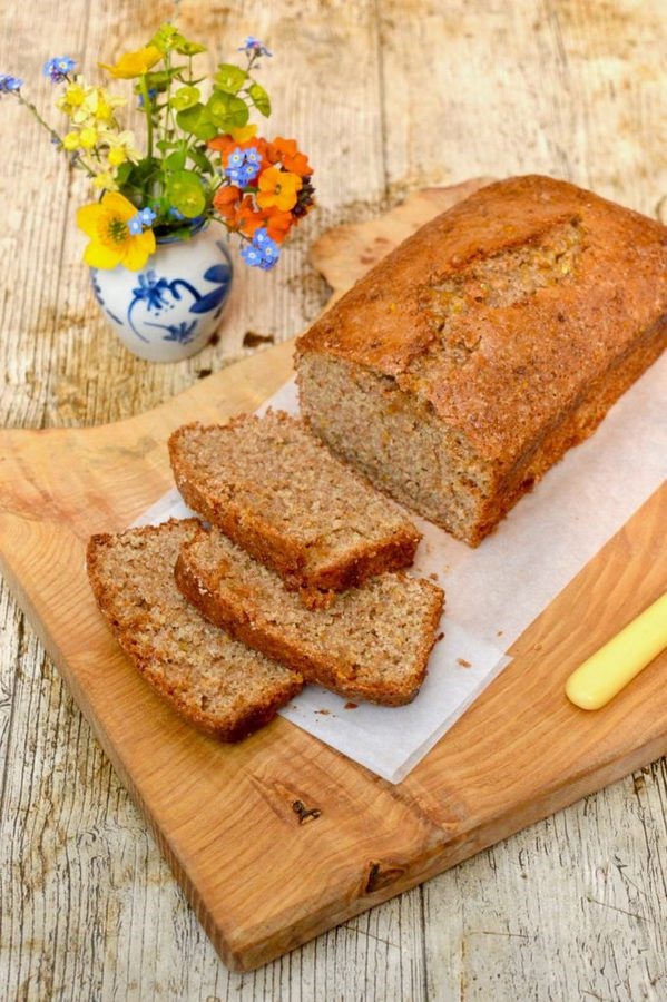 Vegan citrus drizzle cake