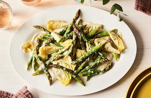 Vegan creamed asparagus with artichoke hearts