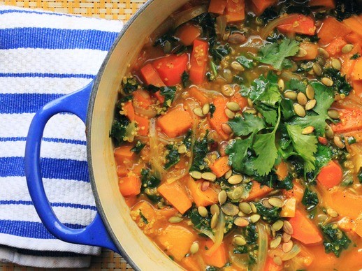 Vegan curry butternut squash soup with kale