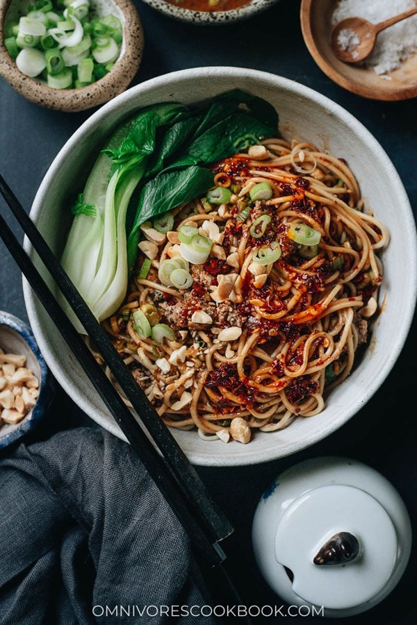 Vegan dan dan noodles