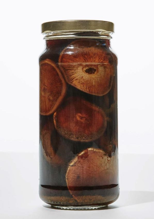 Vegan "fish sauce" [Mushroom, kombu, and black garlic]