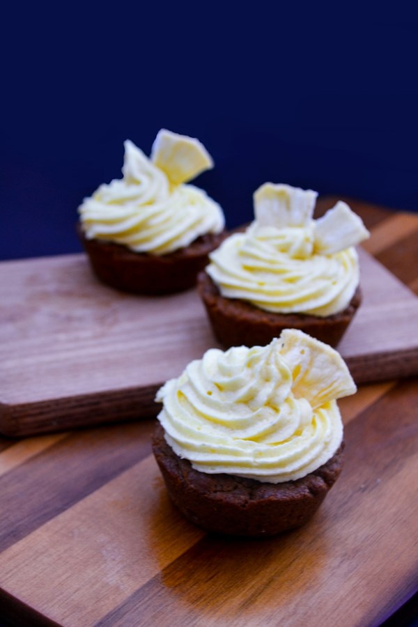 Vegan gingerbread cupcakes with pineapple frosting