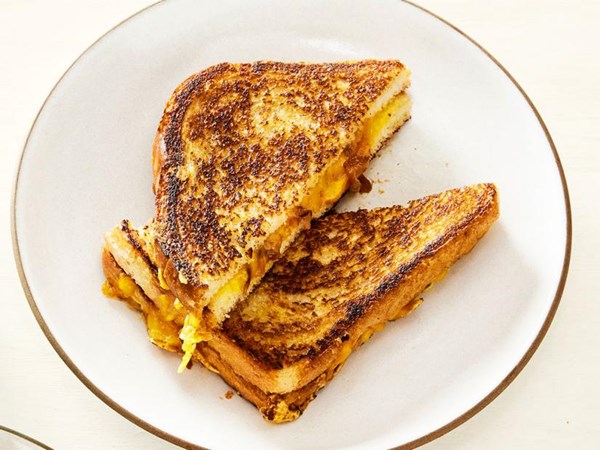 Vegan grilled cheese with caramelized mushrooms 