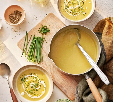 Vegan leek and potato soup