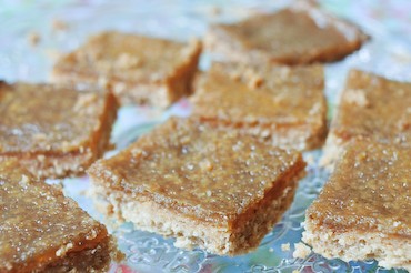 Vegan lemon squares
