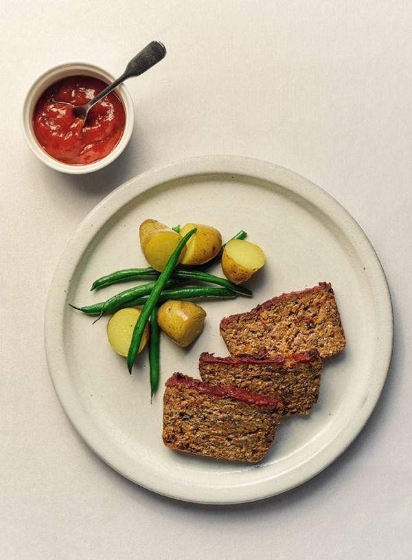 Vegan lentil 'meatloaf'