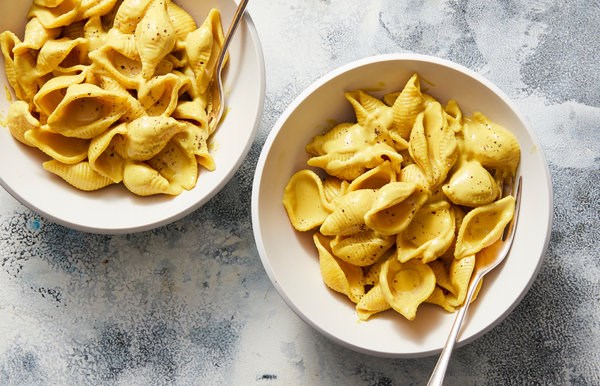 Vegan mac and cheese
