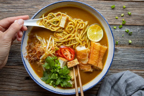Vegan mee rebus