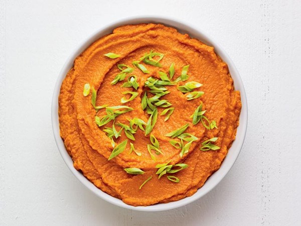 Vegan miso-carrot mash
