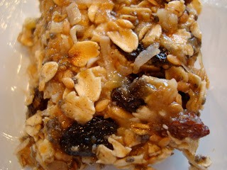 Vegan no-bake peanut butter chocolate chip protein bars