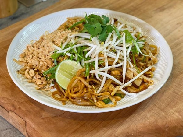 Vegan pad Thai (Pad Thai jay)