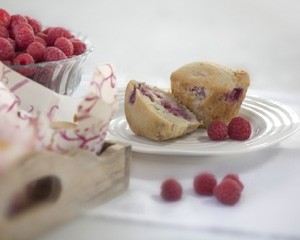 Vegan raspberry muffins
