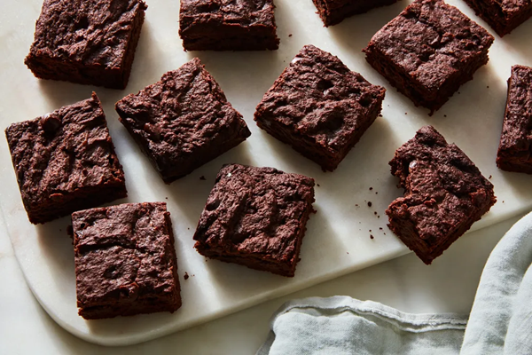Vegan salted caramel fudgy brownies