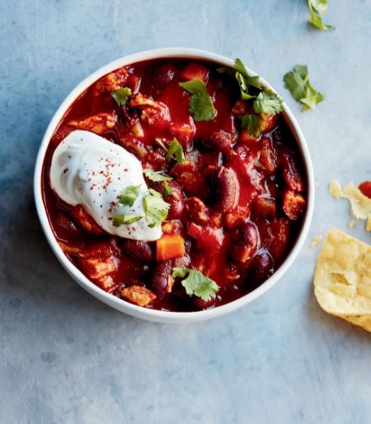 Vegan soy curls chili