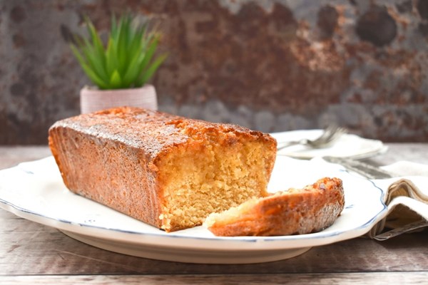 Vegan sticky golden syrup loaf cake