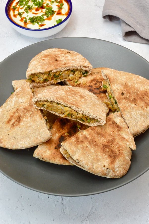 Vegan tempeh stuffed pitta bread (Arayes)