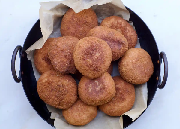 Vegan wholegrain doughnuts