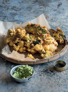 Vegetable & chickpea flour fritters (Pakora)