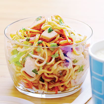Vegetable and chicken lo mein