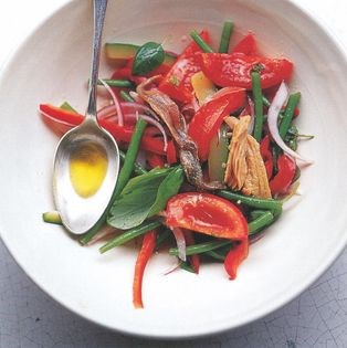 Vegetable and tuna salad (Insalata all'Abruzzese)