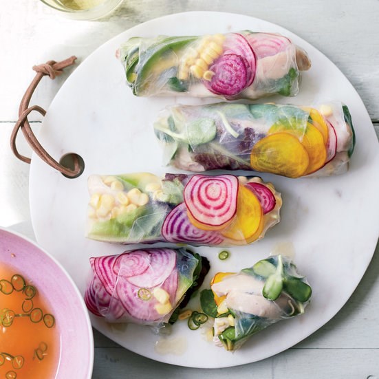 Vegetable-chicken summer rolls