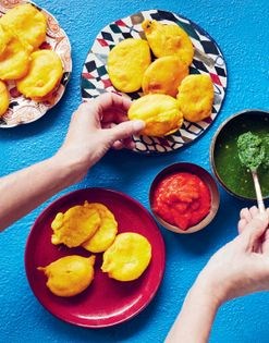 Vegetable fritters (Pekowrah)