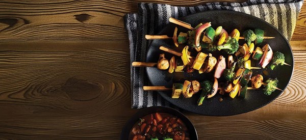 Vegetable kabobs with BBQ beans 