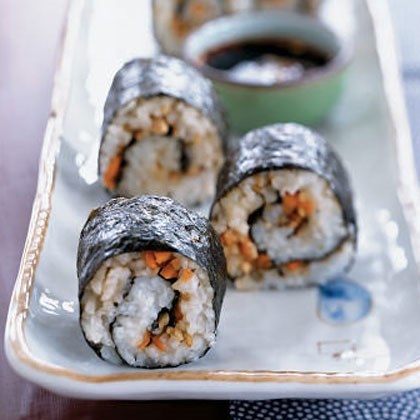 Vegetable maki [ponzu sauce]