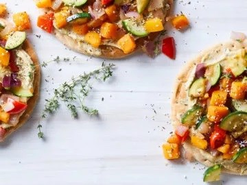 Vegetable pitas with everything-spiced hummus