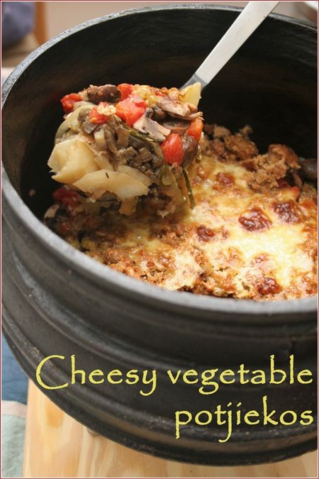 Vegetable potjiekos with cheesy topping