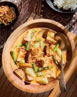 Vegetables in coconut milk (Sayur lodeh)