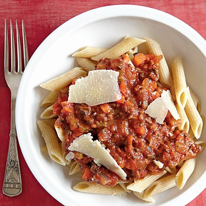 Vegetarian Bolognese with whole-wheat penne