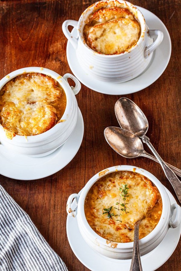 Vegetarian French onion soup