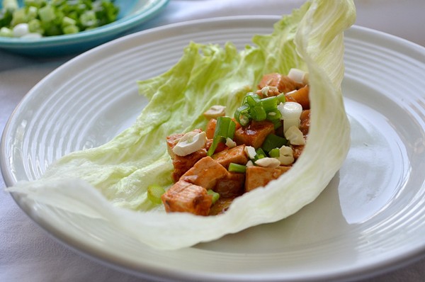 Vegetarian lettuce cups