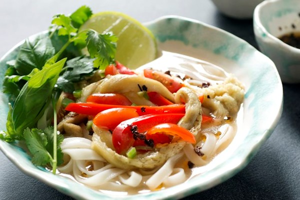 Vegetarian pho broth