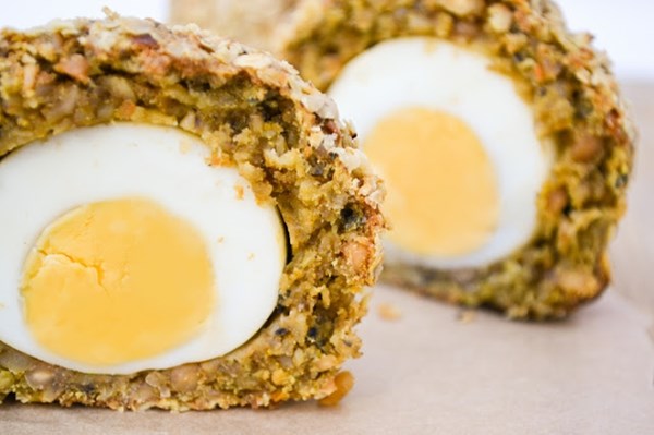 Vegetarian picnic eggs