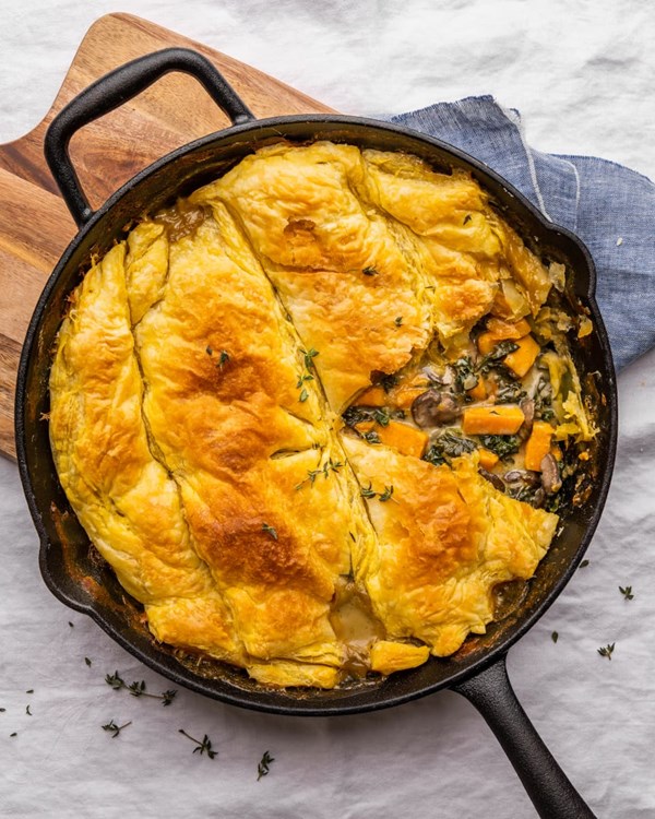 Vegetarian skillet pot pie